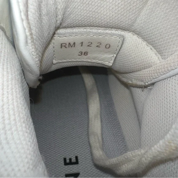 CELINE Womens White Calf Leather High-Top Logo Sneakers
SIZE 36 EU / 6 US - Picture 4 of 15